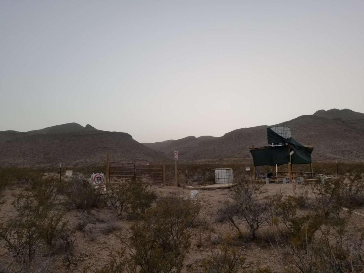 Camping At Desert Gardens Oasis In Lobo, Tx Van Horn Exterior foto