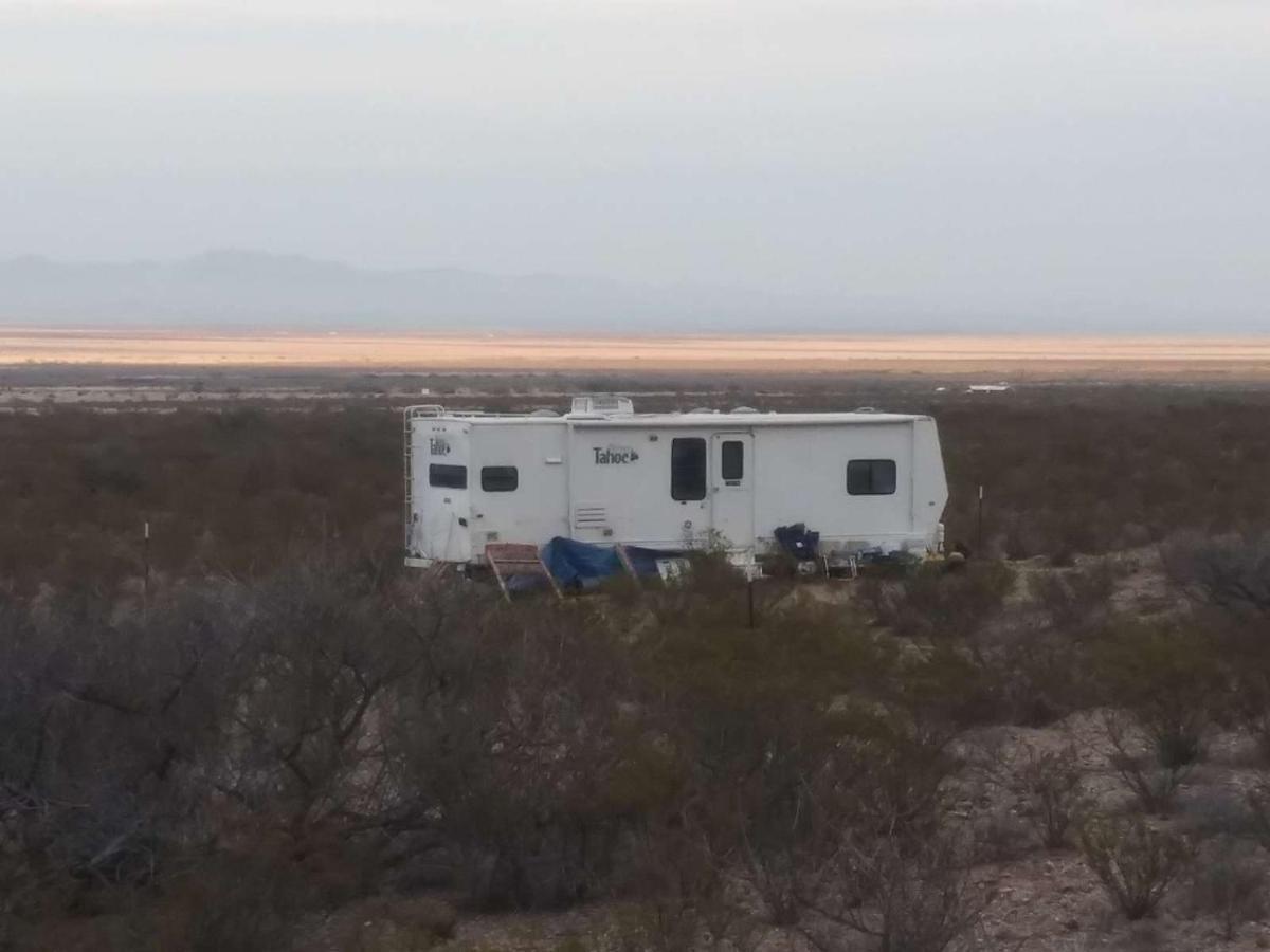 Camping At Desert Gardens Oasis In Lobo, Tx Van Horn Exterior foto